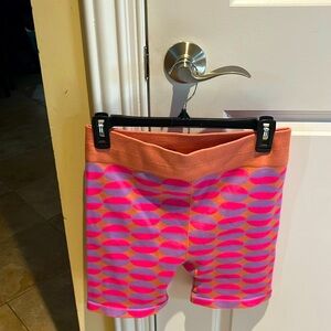 Fabletics bike shorts pink purple peach design ribbed
